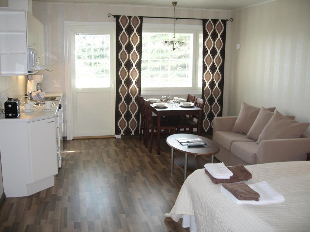 Lyhdyn Tila Kaarina Room photo
